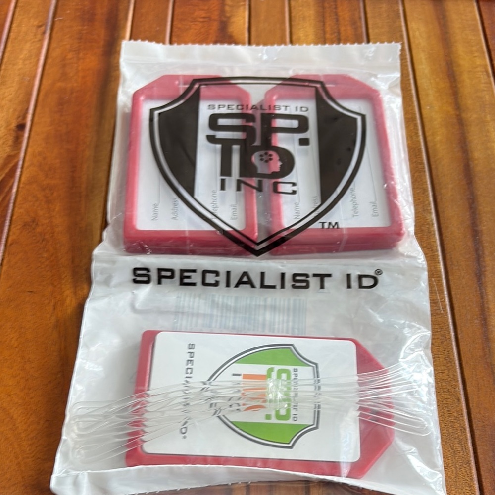 Specialist ID Luggage Tag Holders - White